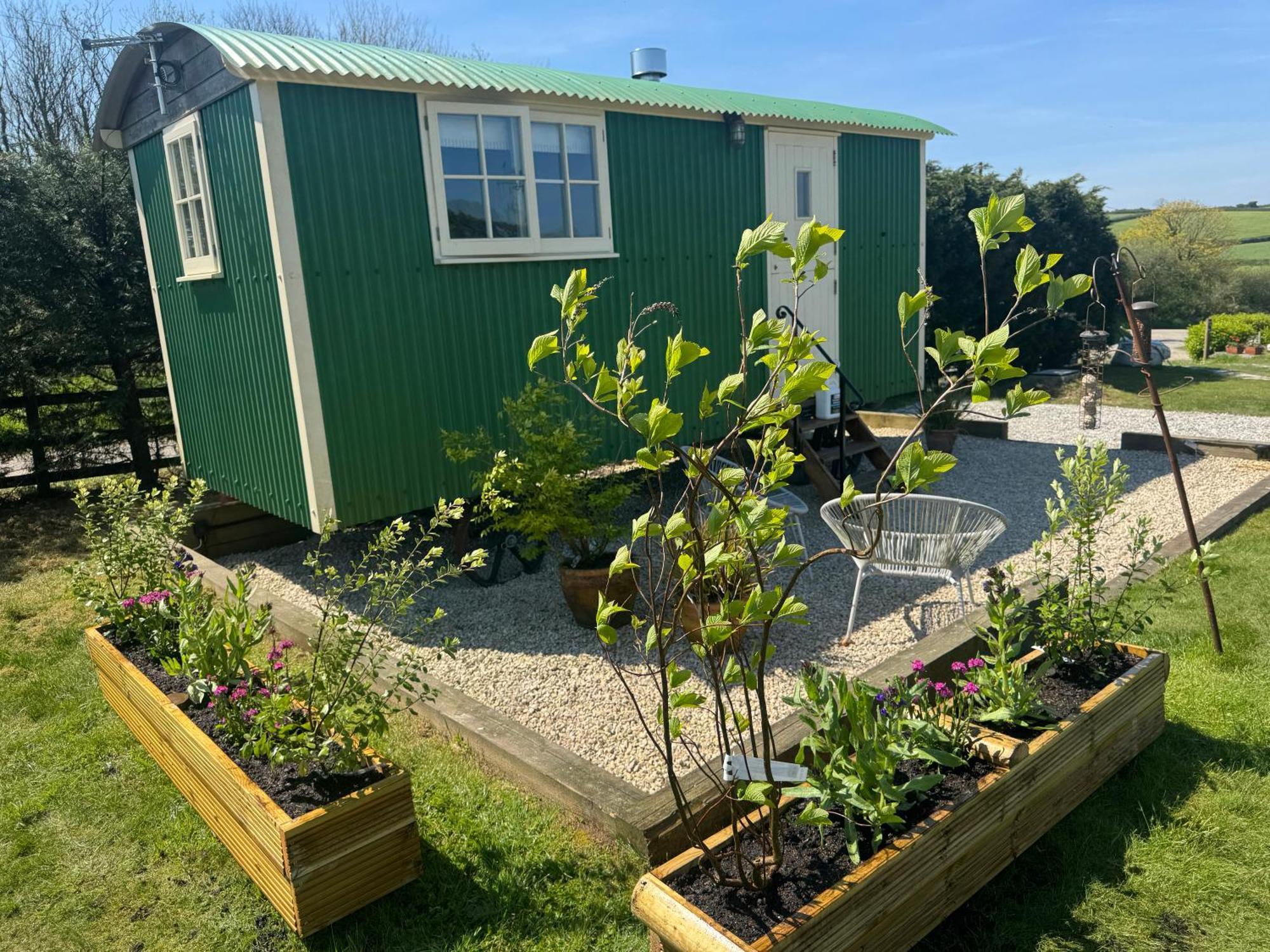 Toms Hut And Robins Rest Shepherd Huts Near Wadebridge Eksteriør billede